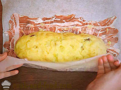 Кромпир торта са сланином са гљивама и сиром у рерни