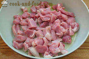 Кувана свињетина са тиквицама