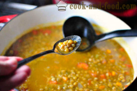 Загревање сочиво супа са поврћем