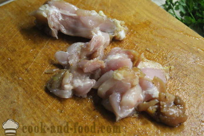 Резанци супа са пилетином и кромпиром - како да припреми укусно супу од кромпира са резанцима и пилетине, са корак по корак рецептури фотографије