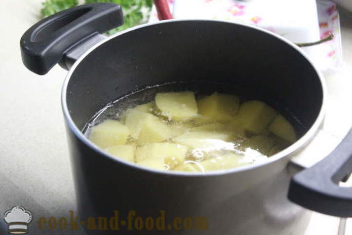 Резанци супа са пилетином и кромпиром - како да припреми укусно супу од кромпира са резанцима и пилетине, са корак по корак рецептури фотографије