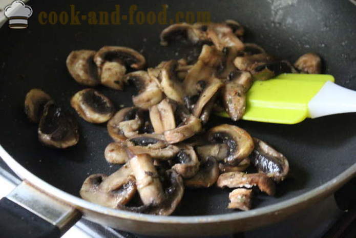 Свињски куглице са печуркама и павлаком - Како се припремити ћуфте од млевеног меса и гљива, корак по корак рецептури фотографије
