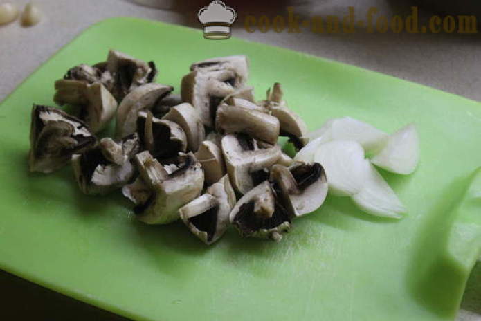 Топла печурака салата са кромпиром - како направити топли кромпир салату са печуркама, корак по корак рецептури фотографије