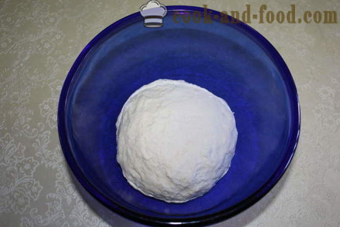 Домаћи хлеб са хрскав у рерни - како да се пече бели хлеб код куће, корак по корак рецептури фотографије