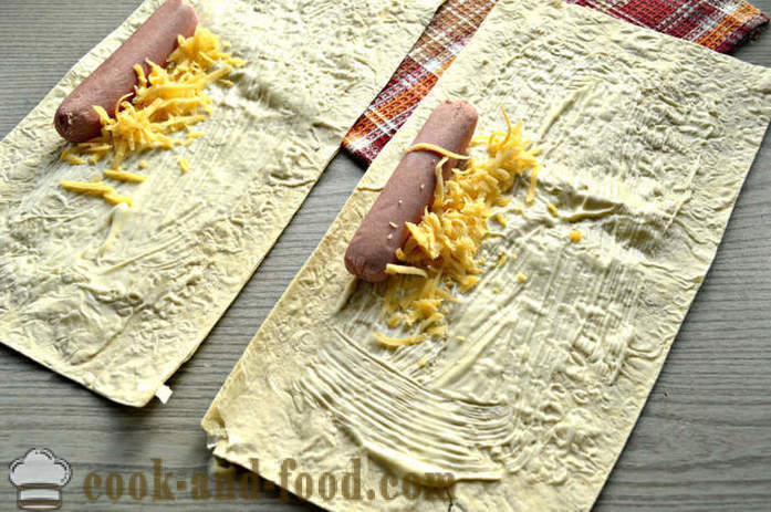 Кобасице у лаваш са сиром и мајонезом - како направити кобасицу у лаваш, корак по корак рецептури фотографије