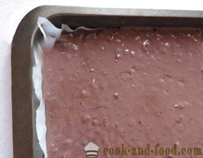 Блуеберри торта са орасима - Како направити питу од боровнице са орасима и какао, са корак по корак рецептури фотографије