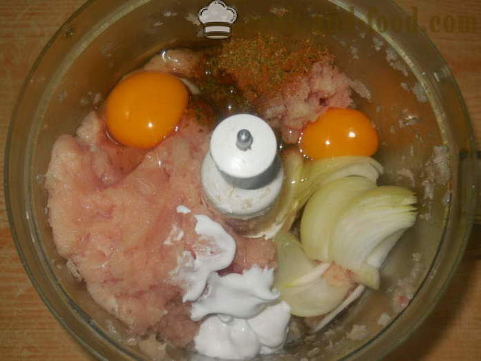 Пилетина тепсија у рерни - како да кува касероле од млевеног пилетине са рижом, корак по корак рецептури фотографије