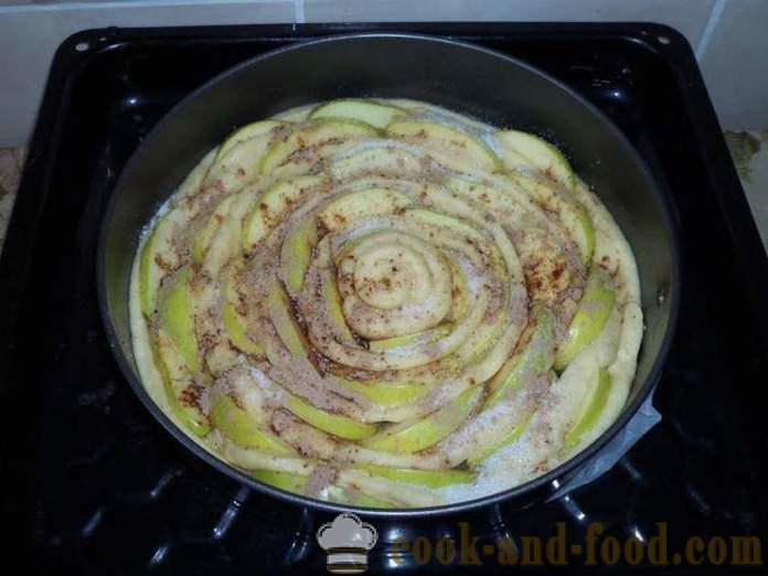 Пита од јабука квасац Росе - како да кува питу од јабука са тесто у облику ружа, корак по корак рецептури фотографије