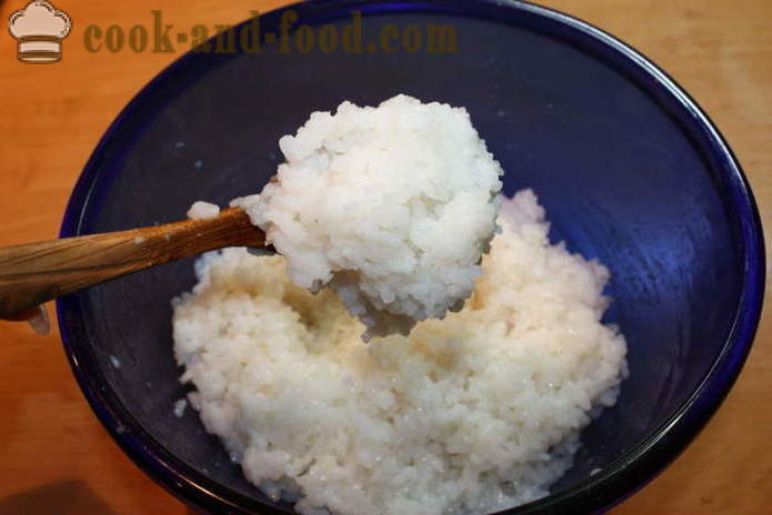 Најбољи суши пиринач са пиринач сирћета - како да кува пиринач за суши у кући, корак по корак рецептури фотографије