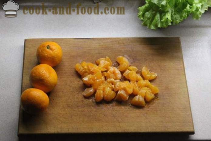 Новогодишња салата са пилетином груди и мандарине - како припремити салату са пилетином и мандарине, корак по корак рецептури фотографије