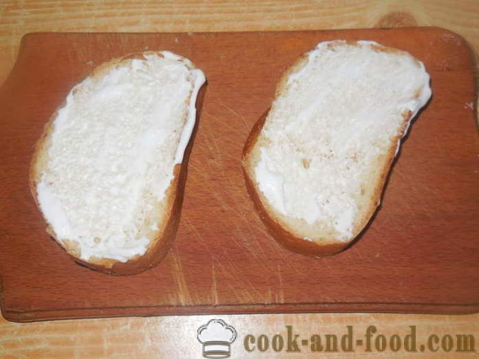 Топли сендвичи са сиром и ракова палицама - Како направити топли сендвичи у рерни, са корак по корак рецептури фотографије