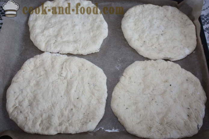 Квасац колач у рерну патир - како да кува Узбек хлеб код куће, корак по корак рецептури фотографије