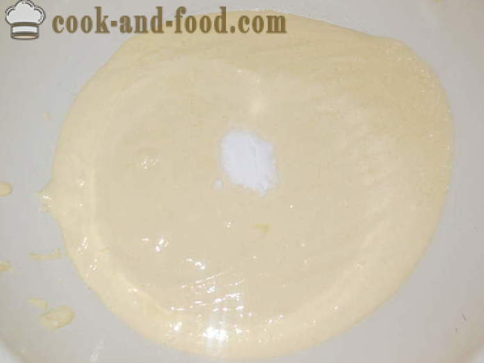 Укусан сир тесто за прженим пите и крофне - Како направити свеж сир тесто на сода, корак по корак рецептури фотографије
