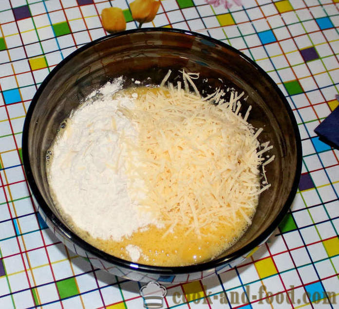 Једноставна торта од сира тесто за рибе, одреске, пилетине, карфиол или тиквице - како да сир тесто, са корак по корак рецептури фотографије