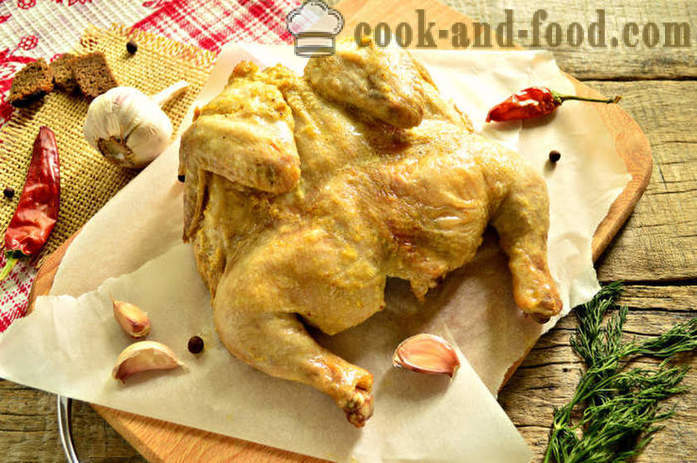 Цело пиле печена у фолији у рерни - како да кува пиле у рерни у фолији, са корак по корак рецептури фотографије