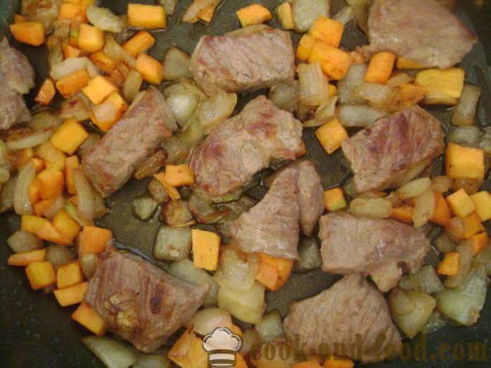 Печење са месом и кромпиром у рерни - како да кува кромпир у лонац са месом, корак по корак рецептури фотографије