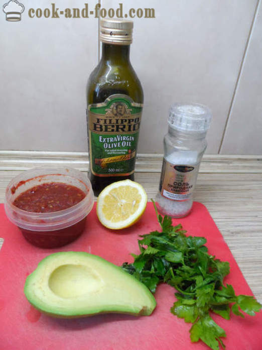 Греен гуакамоле сос класичан - како да гуакамоле авокадо код куће, корак по корак рецептури фотографије