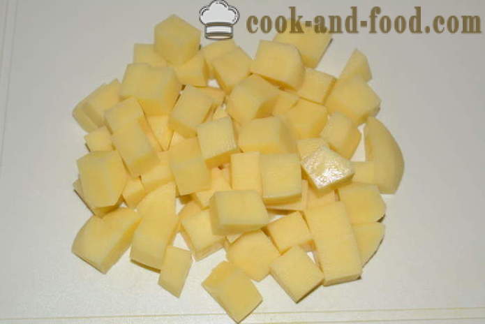 Кромпир супа са замрзнутим ћуфте и кисели краставци - како да кувају чорбу кромпир са ћуфте, са корак по корак рецептури фотографије
