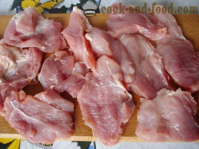 Јуици свињски котлети у тесто - Како направити меку и сочну крменадла у тигању, корак по корак рецептури фотографије