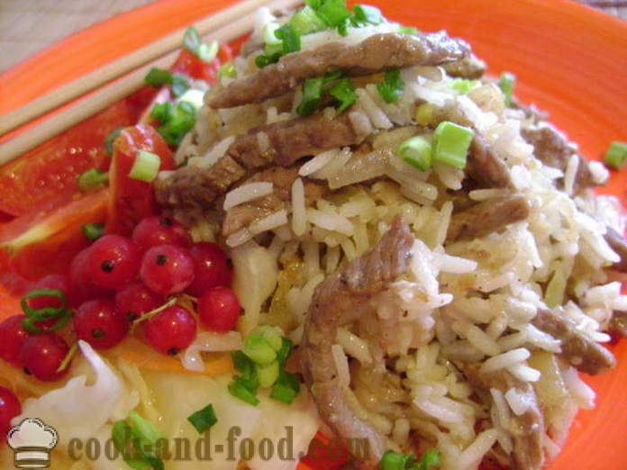 Пиринач са месом у кинеском - како да кува пиринач са месом у тигању, корак по корак рецептури фотографије