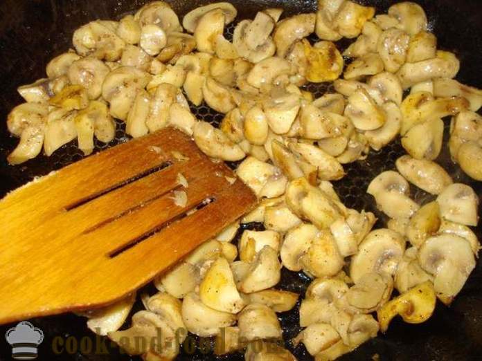 Свеже печурке пржена у тигању - како да кува Фриед печурке, корак по корак рецептури фотографије