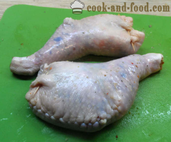 Пуњени пилећи ноге - како да кува Пуњени пилећи ноге, корак по корак рецептури фотографије