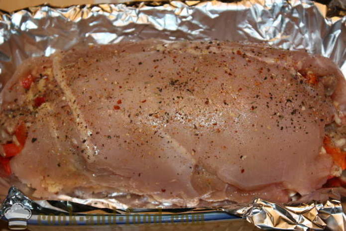 Меатлоаф пилеће бело месо пуњено са шампињонима и млевеног меса у рерни - како да кува и одрезак код куће, корак по корак рецептури фотографије