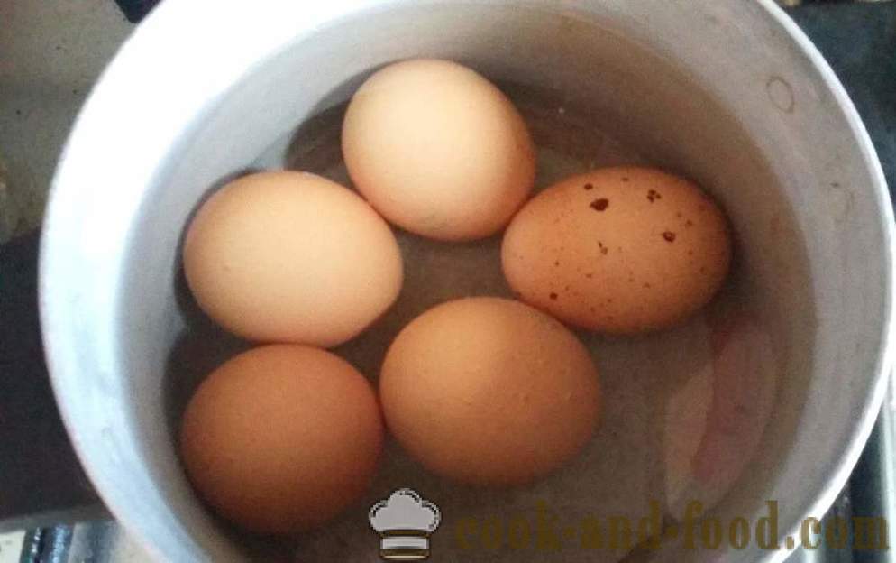 Салата од туњевине са јајетом и кромпира - како припремити салату од туњевине из конзерве, корак по корак рецептури фотографије