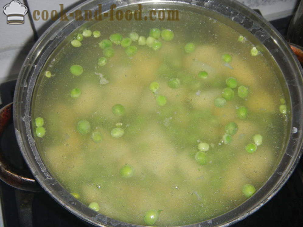 Пилећа супа са грашком - како да кува супу са грашком смрзнутог или свежег, са корак по корак рецептури фотографије