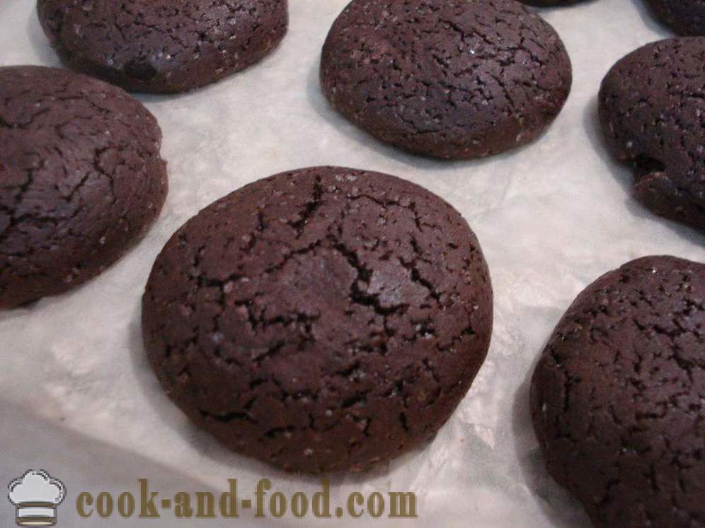 Домаћи чоколадни колачићи са какао брзо и једноставно - како да кува чоколадне колачиће код куће, корак по корак рецептури фотографије