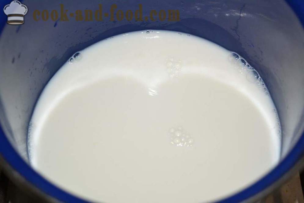 Гриз у млеку без грудвица у пан - како да кува кашу са млеком, без грудвица, корак по корак рецептури фотографије