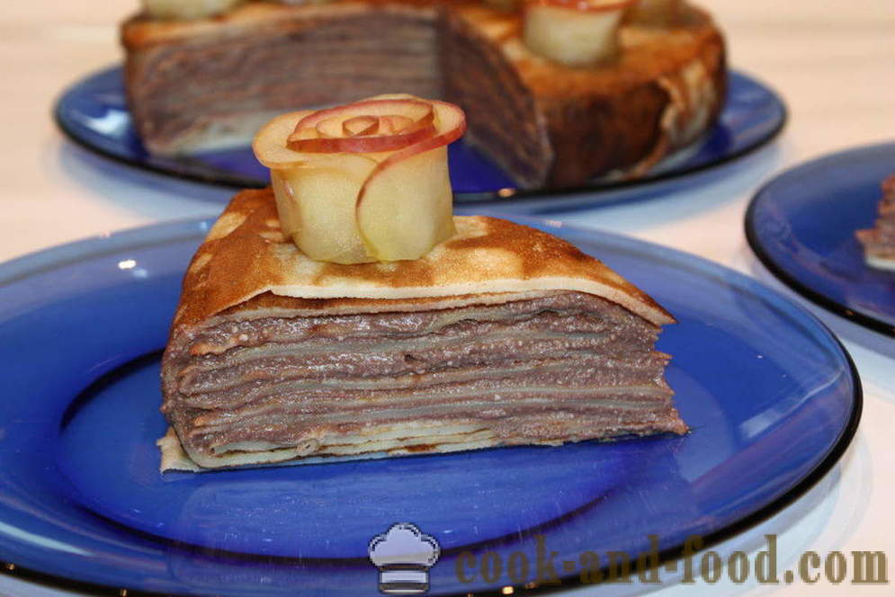 Палачинка торта са крем сиром и јабуке ружа - како направити палачинке торту са кисело млеко, корак по корак рецептури фотографије