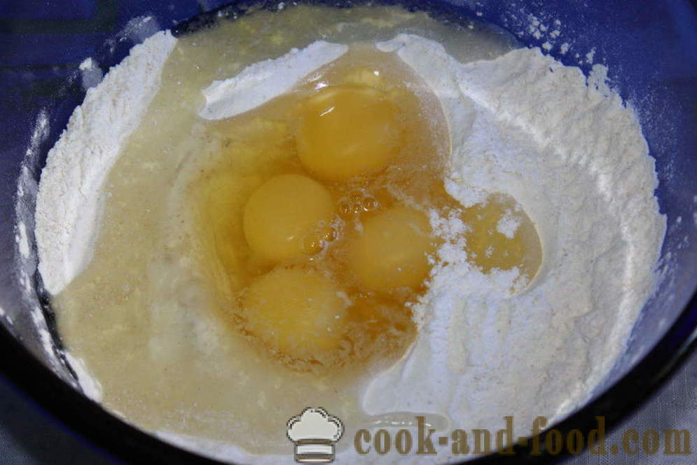 Домаћи јаја резанци без воде - како би резанци за супу на јаја, корак по корак рецептури фотографије