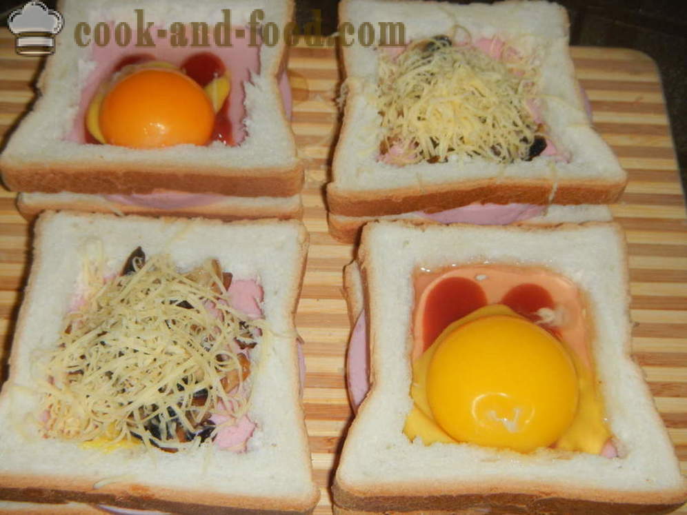 Топли сендвичи са јајетом у рерни - како би врући сендвич са јајима, кобасицом и гљивама, корак по корак рецептури фотографије