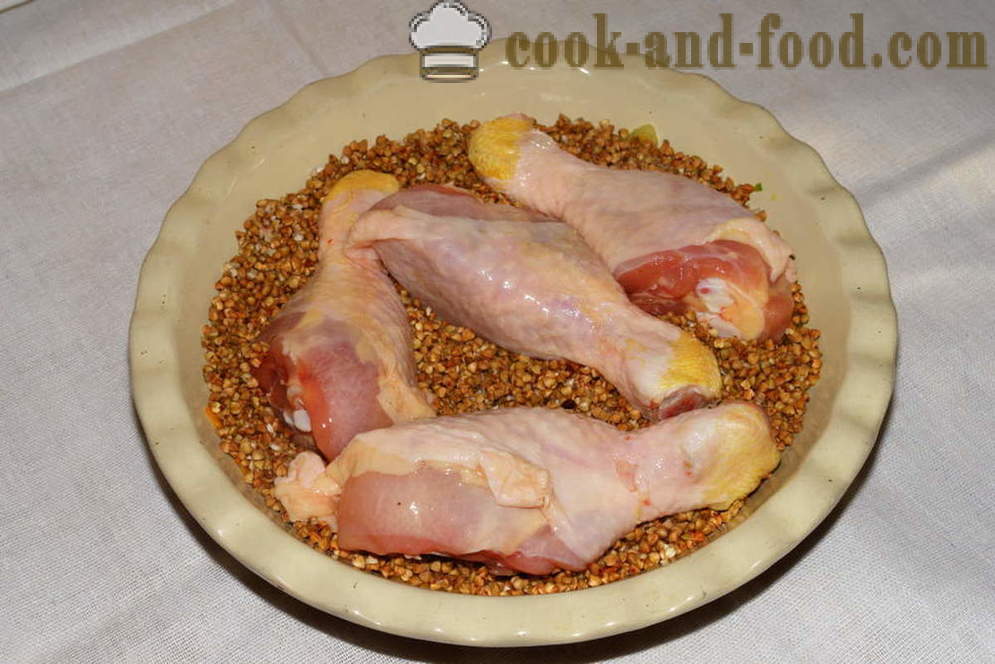 Хељда печена пилетина у рерни - како да кува пилетину са хељде у рерни, са корак по корак рецептури фотографије