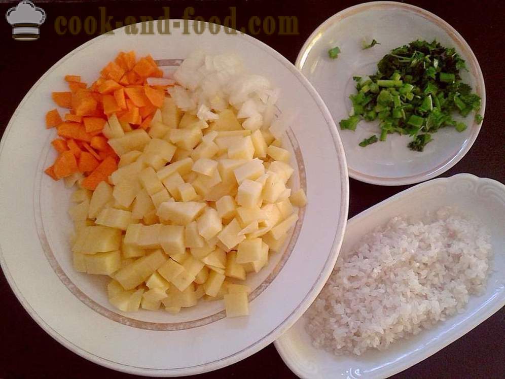 Једноставна супа са ћуфте и пиринча - како да кува супу са ћуфте у мултиварка, корак по корак рецептури фотографије