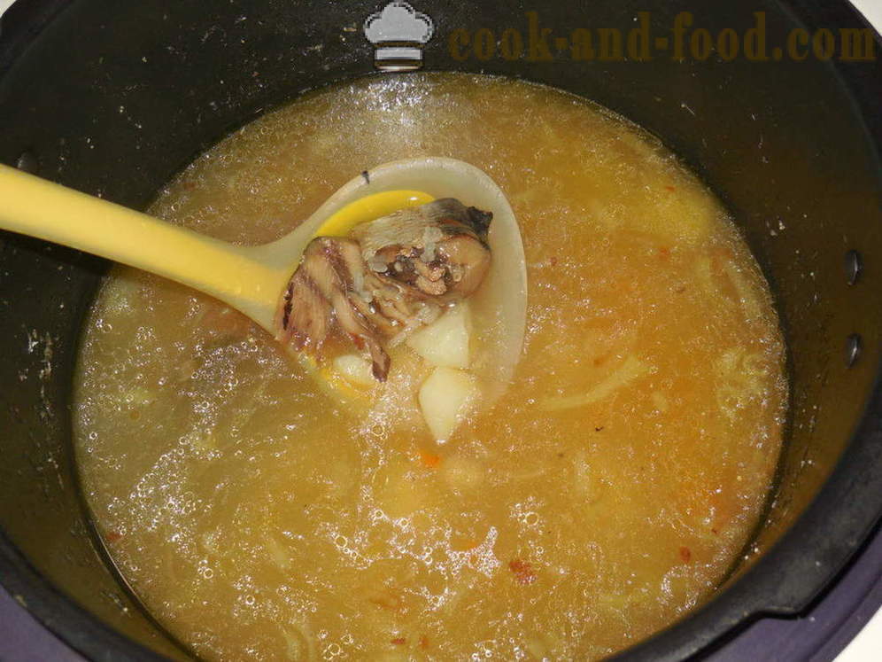 Супа од конзервиране рибе у мултиварка - како да кува рибљу чорбу од конзервиране, корак по корак рецептури фотографије