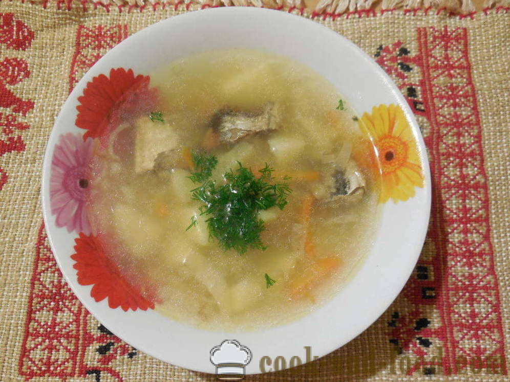 Супа од конзервиране рибе у мултиварка - како да кува рибљу чорбу од конзервиране, корак по корак рецептури фотографије