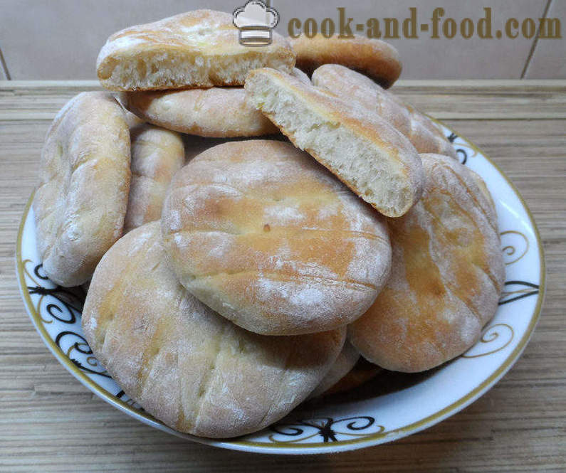Лук хлеб у пецива у рерни или лука - слично како да се пече хлеб, лук, корак по корак рецептури фотографије