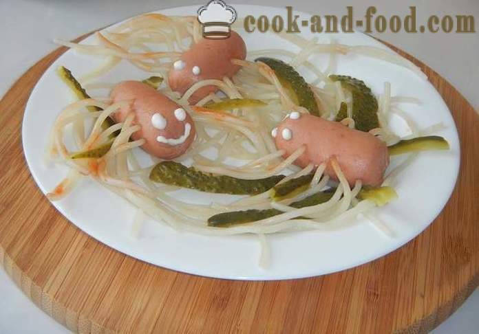 Хоботница кобасица и шпагета - како да кува шпагете са кобасицама за децу, корак по корак рецептури фотографије