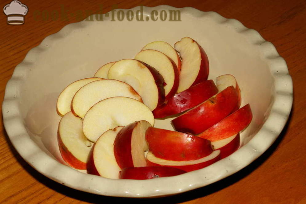 Бисквит са јабукама у рерни - како да кувају за бисквит са јабукама, корак по корак рецептури фотографије