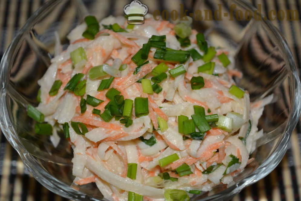 Укусна салата од артичоке и шаргарепе и зелене лук - како припремити салату од артичоке и шаргарепе рецепт са сликом