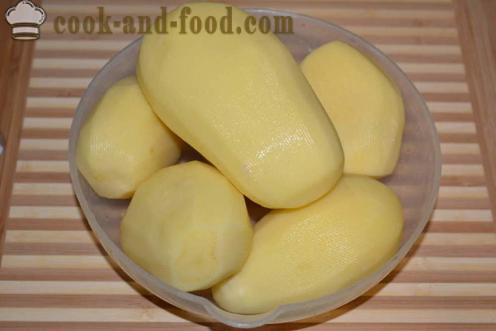 Пире кромпир са млеком и путером без грудвица - како да кува а укусне пире кромпир, корак по корак рецептури фотографије