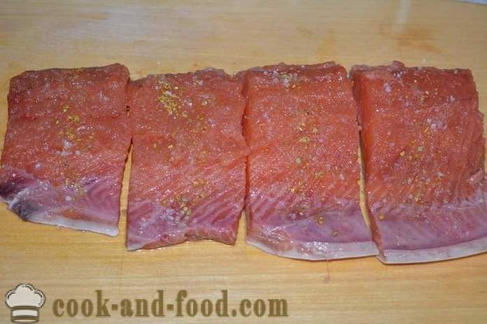 Пинк лосос са поврћем печен у рерни - како да кувају сочну Пинк Салмон у рерни, са корак по корак рецептури фотографије