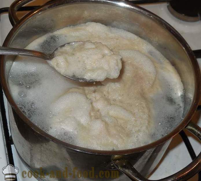 Супа са кнедлама у месној супи - Како направити кнедле јаја и брашно - корак по корак рецептури фотографије