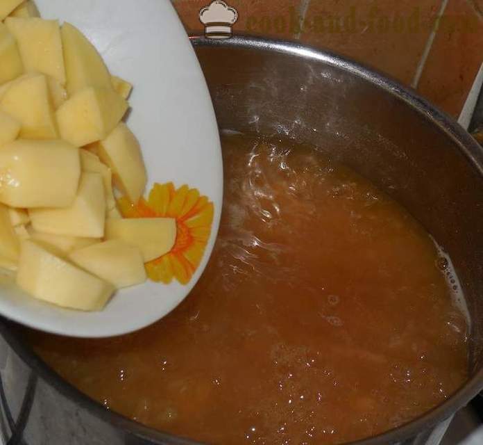 Укусна домаћа супа са пасуљем у украјинском - како да кува супу са пасуљем у украјинском - корак по корак рецептури фотографије