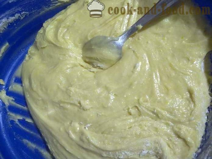 Једноставна и укусна торта са кисело млеко - како да кува торту са крем сиром - корак по корак рецептури фотографије