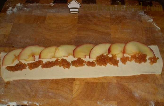 Росе колач од лиснатог теста и јабука под снегом у шећер у праху - рецепт у рерни, са фотографијама