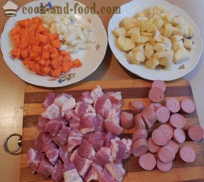 Супа од грашка у мултиварка, са месом и димљеним кобасицама - како да кува грашка супа - корак по корак рецептури фотографије