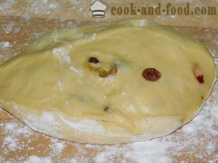 Италијански Панеттоне - једноставна и укусна Ускрс колач у реду за хлеб произвођача - корак по корак рецептури фотографије